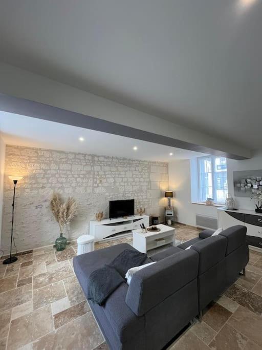 Charmante Maison De Bourg Cosy Acces Wifi Sepmes Kültér fotó