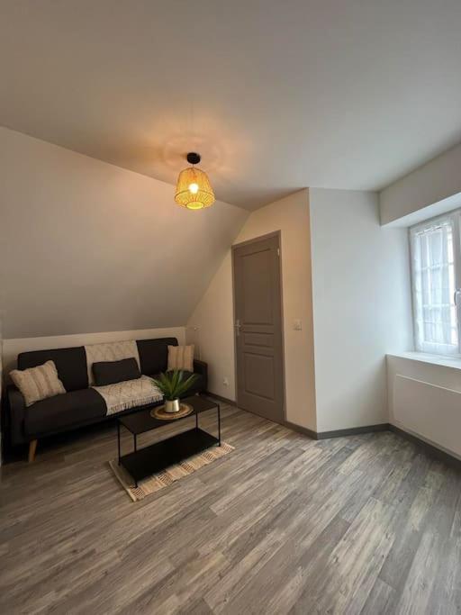 Charmante Maison De Bourg Cosy Acces Wifi Sepmes Kültér fotó