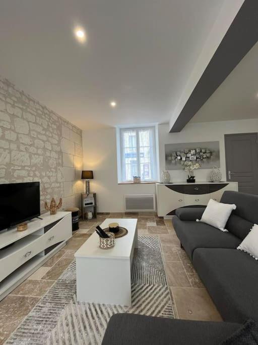 Charmante Maison De Bourg Cosy Acces Wifi Sepmes Kültér fotó