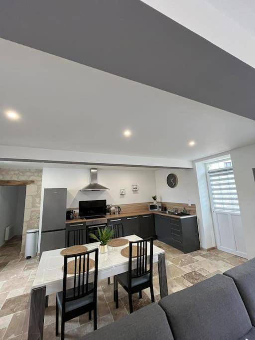 Charmante Maison De Bourg Cosy Acces Wifi Sepmes Kültér fotó